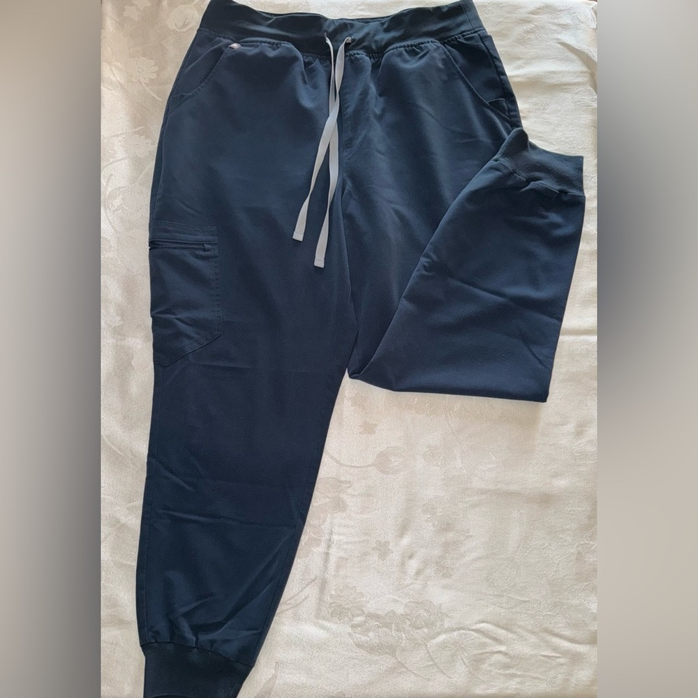 Figs Women’s Zamora High Wasted Jogger Scrub Pants, Color: Dark Harbor, Petite